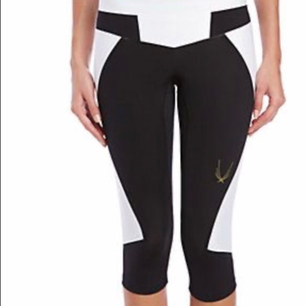 LUCAS HUGH Octane Capri Legging